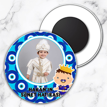 Sünnet Bebeği ile Nazar Boncuklu Fon Temalı Daire Plastik Magnet