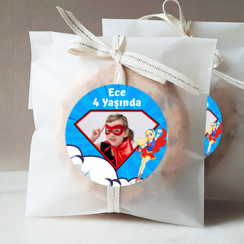 Supergirl Temalı Resimli Sticker
