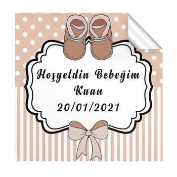 Sütlü Kahve Ayakkabı ile Kurdele Temalı Kare Parti Etiket