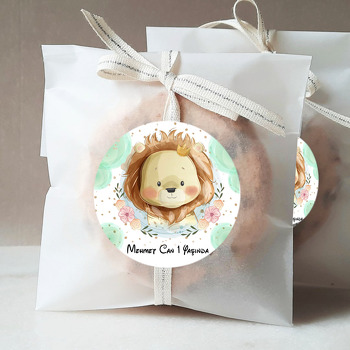 Taçlı Aslan ile Soft Yeşil Benekler Temalı Sticker