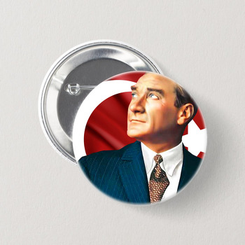 Türk Bayrağı Fonda Atatürk Temalı İğneli Buton Rozet