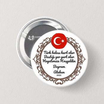 Türk Bayrağı ile Kahverengi Çerçeve Temalı İğneli Buton Rozet
