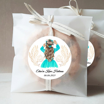 Turkuaz Elbiseli Kız ile Nişan Temalı Sticker