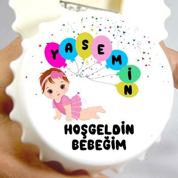 Yedi Harfli Balonlu Kız Bebek Temalı Kapak Şekilli Magnet Açacak