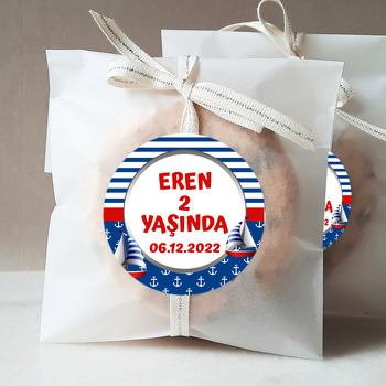 Yelkenli Gemi ile Denizci Temalı Sticker Etiket