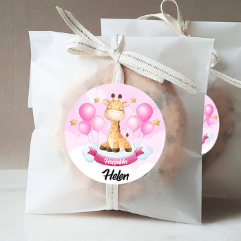 Zürafa ile Pembe Fon Temalı Sticker
